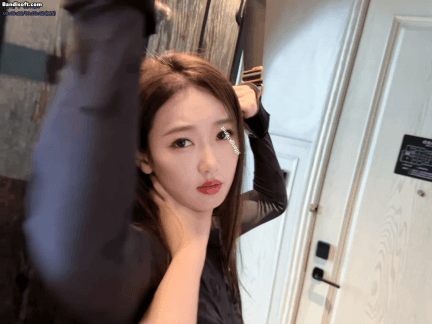 【永久專享】秀人網 唐安琪 難得的模拟啪啪 吊着手被後入 嬌喘呻吟