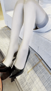 【永久专享】唐安琪 灰丝高跟剧情诱惑 脱丝诱惑