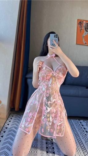 小王同學 – 06.20微密圈 掀開你的旗袍[25P/1V/42MB]