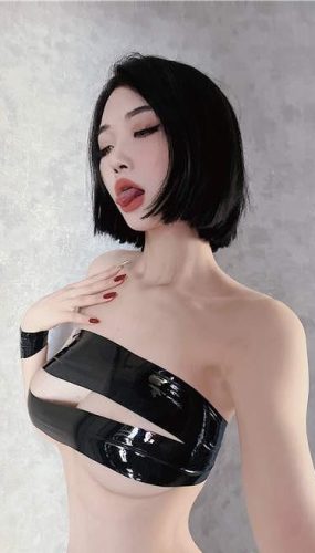 臉紅Dearie – 膠帶纏身的魅力 [18P/55MB]
